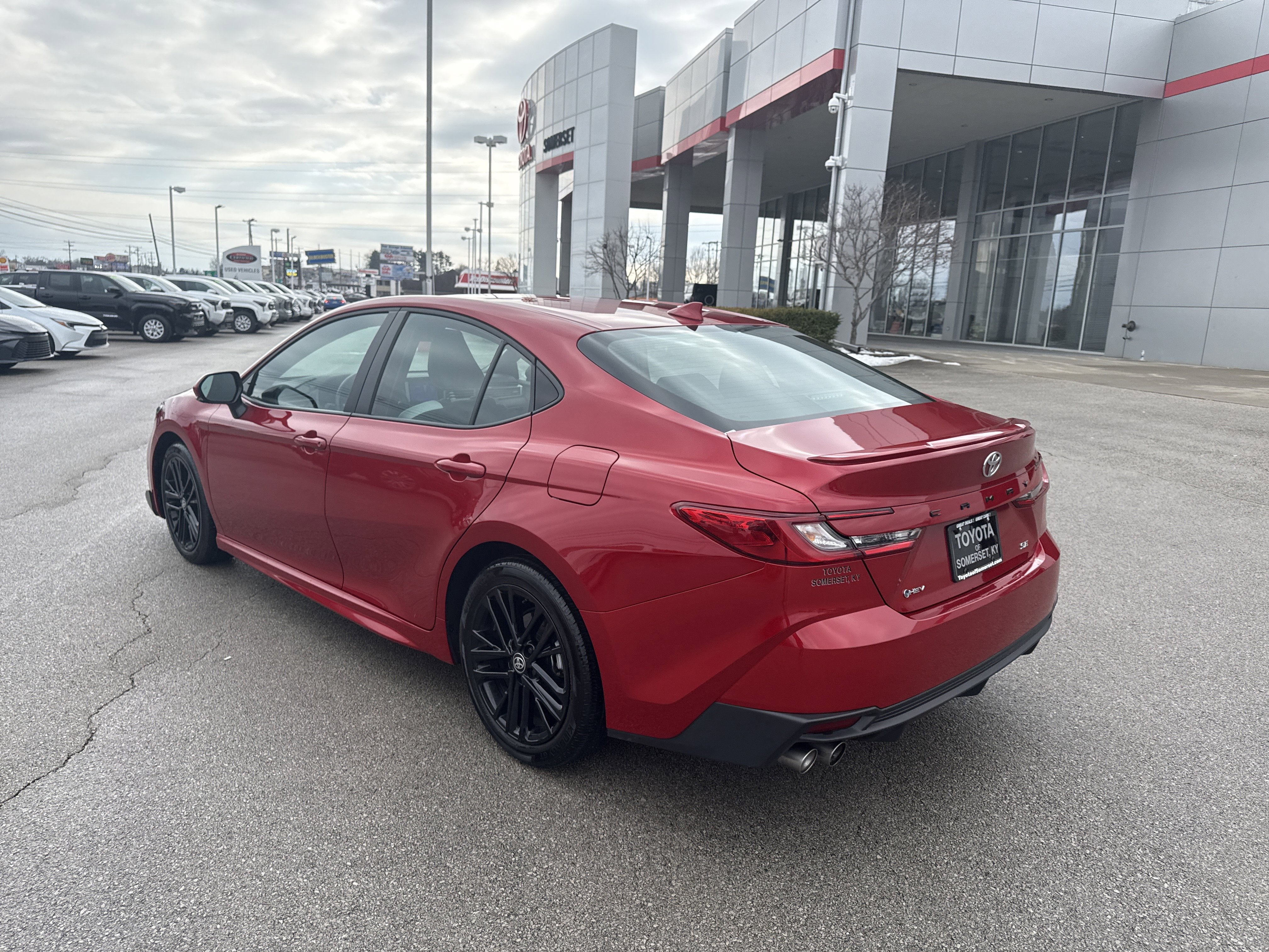 Certified 2025 Toyota Camry SE image 5