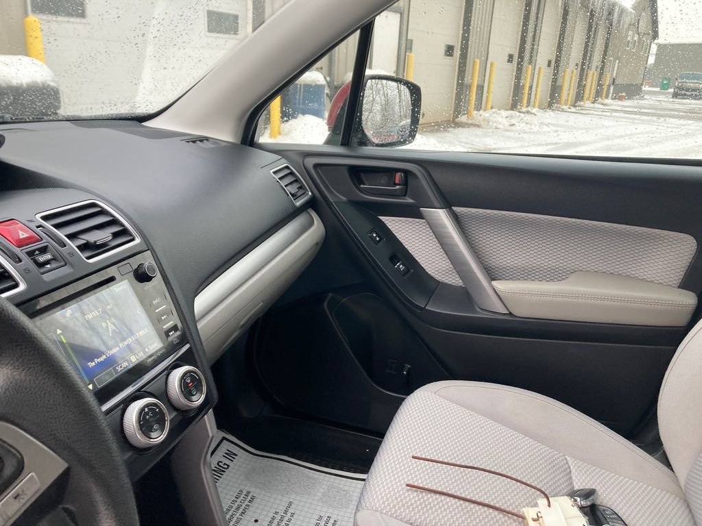 Used 2018 Subaru Forester 2.5i Premium image 16