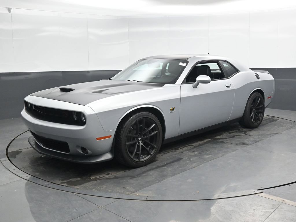Used 2023 Dodge Challenger R/T Scat Pack RWD image 9