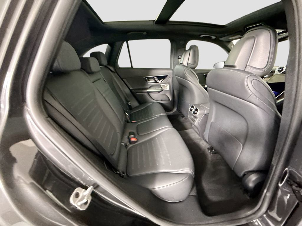 Certified 2025 Mercedes-Benz GLC 300 image 23
