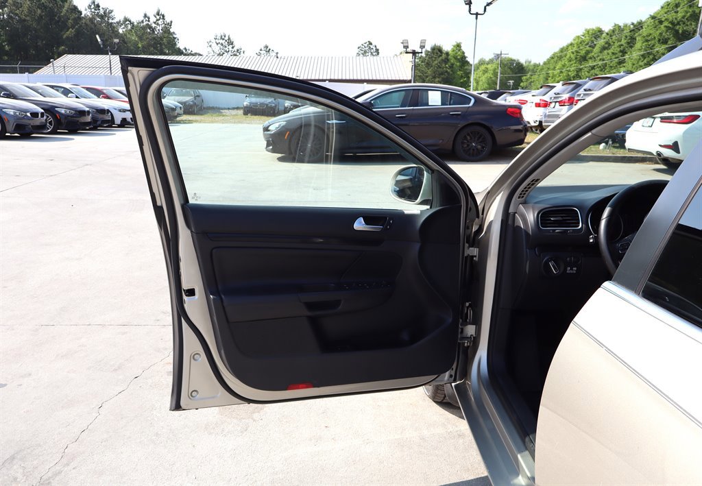 Used 2012 Volkswagen Jetta TDI FWD image 31