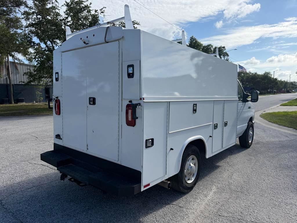 Used 2025 Ford E-350 and Econoline 350 Super Duty w/ Power Equipment Group RWD image 4