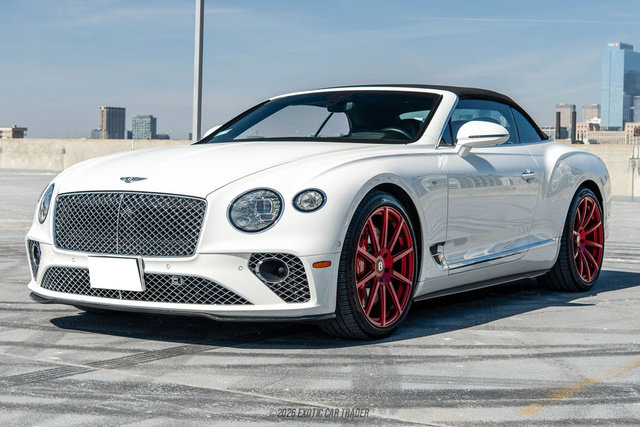Used 2020 Bentley Continental GT V8 image 22