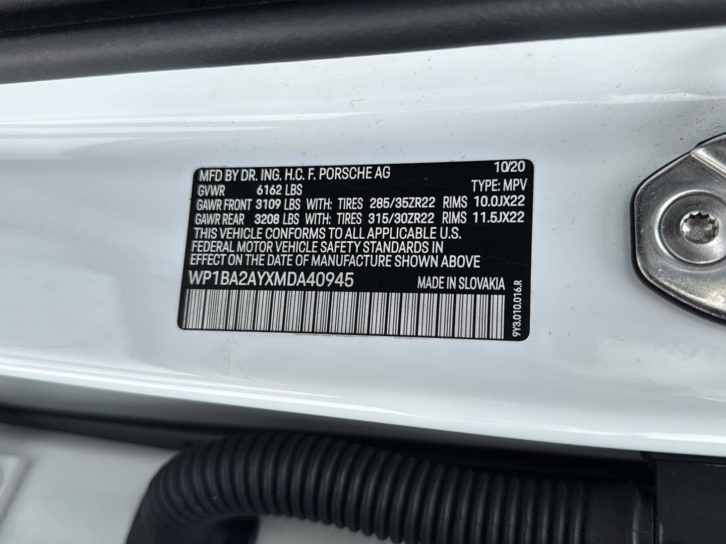 Used 2021 Porsche Cayenne Coupe image 38