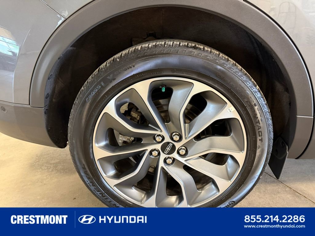 Used 2023 Lincoln Nautilus Reserve AWD/4WD image 25
