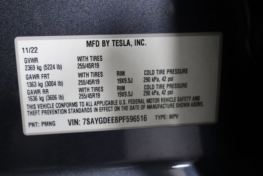 Used 2023 Tesla Model Y Long Range AWD/4WD image 41
