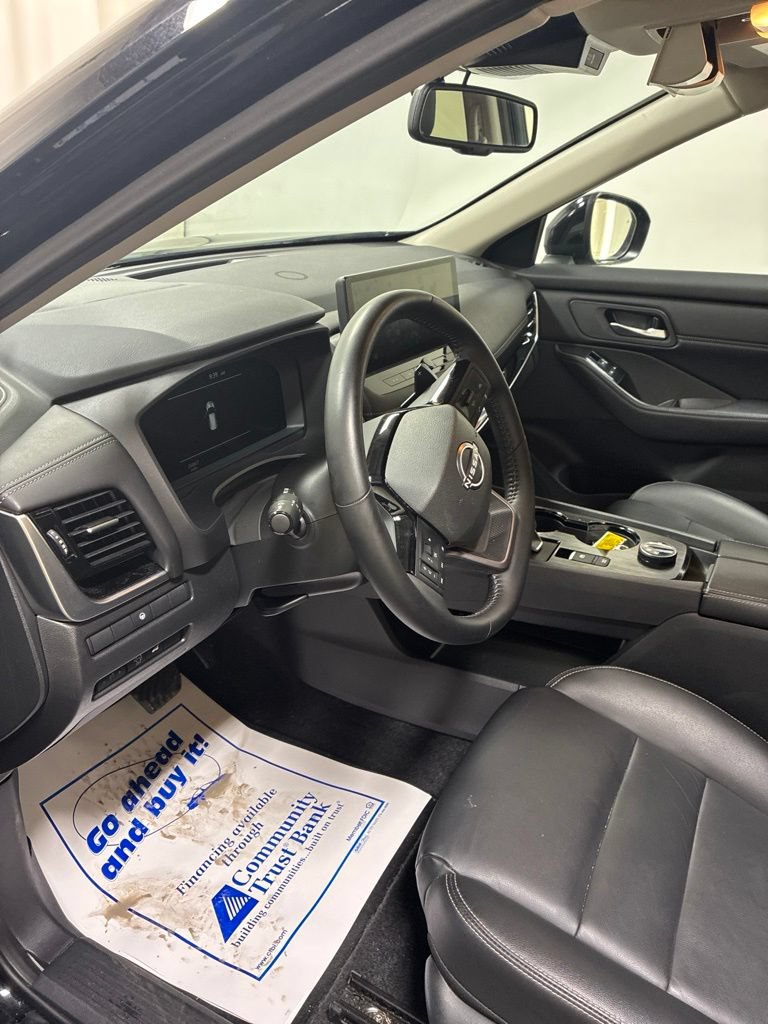 Used 2026 Nissan Rogue SL AWD/4WD image 12
