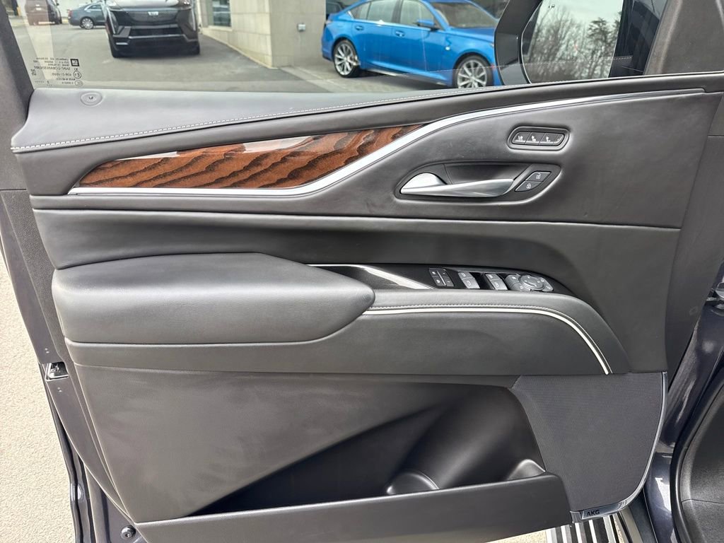 Certified 2023 Cadillac Escalade Sport Platinum image 5
