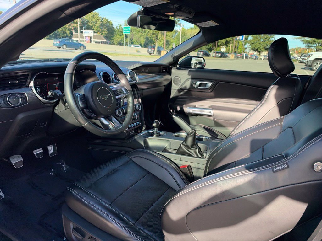 Used 2020 Ford Mustang GT Premium w/ GT Performance Package RWD image 15