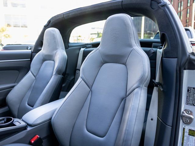 Certified 2024 Porsche 911 Targa 4 image 5