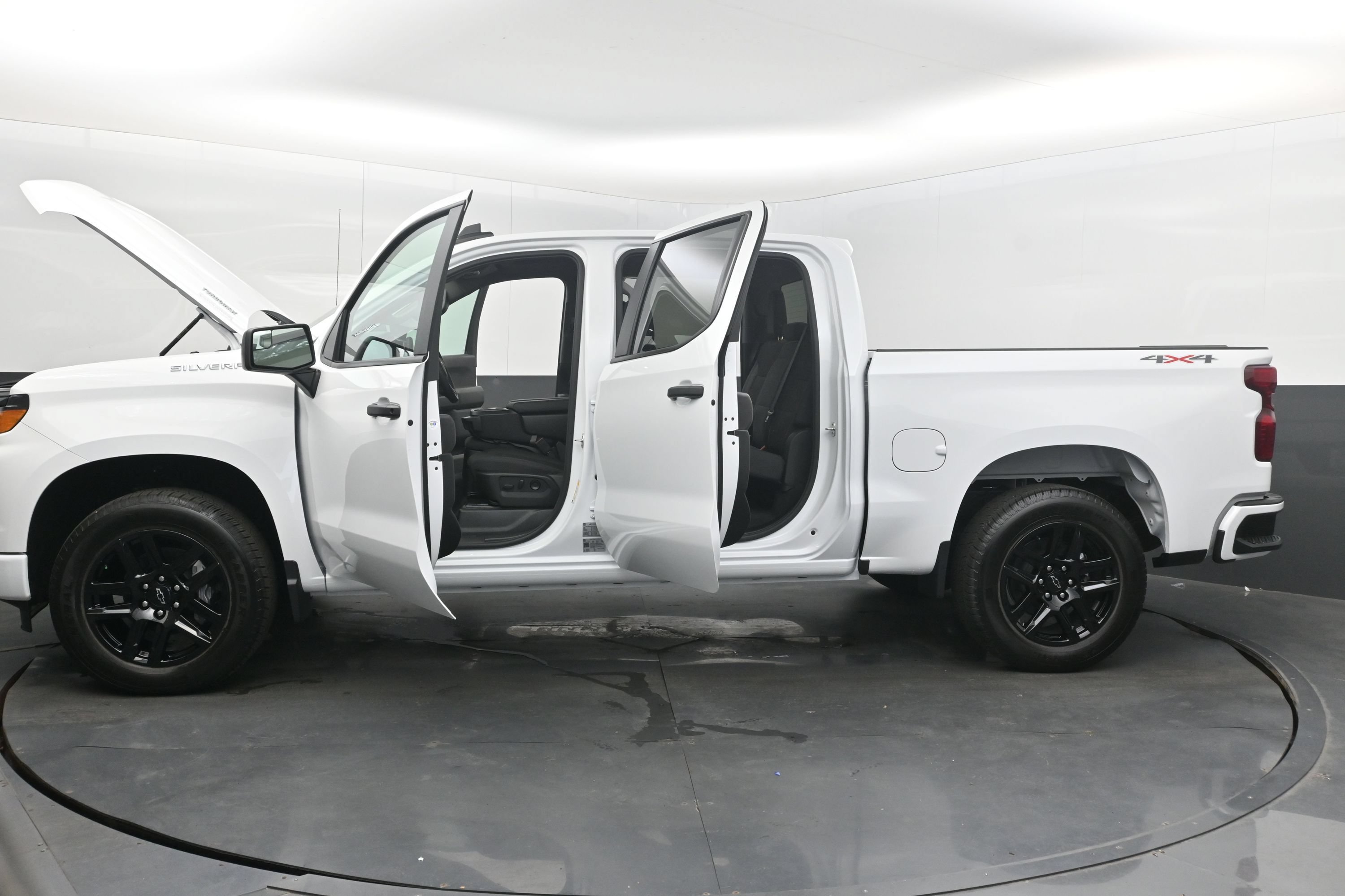 Used 2026 Chevrolet Silverado 1500 Custom AWD/4WD image 42