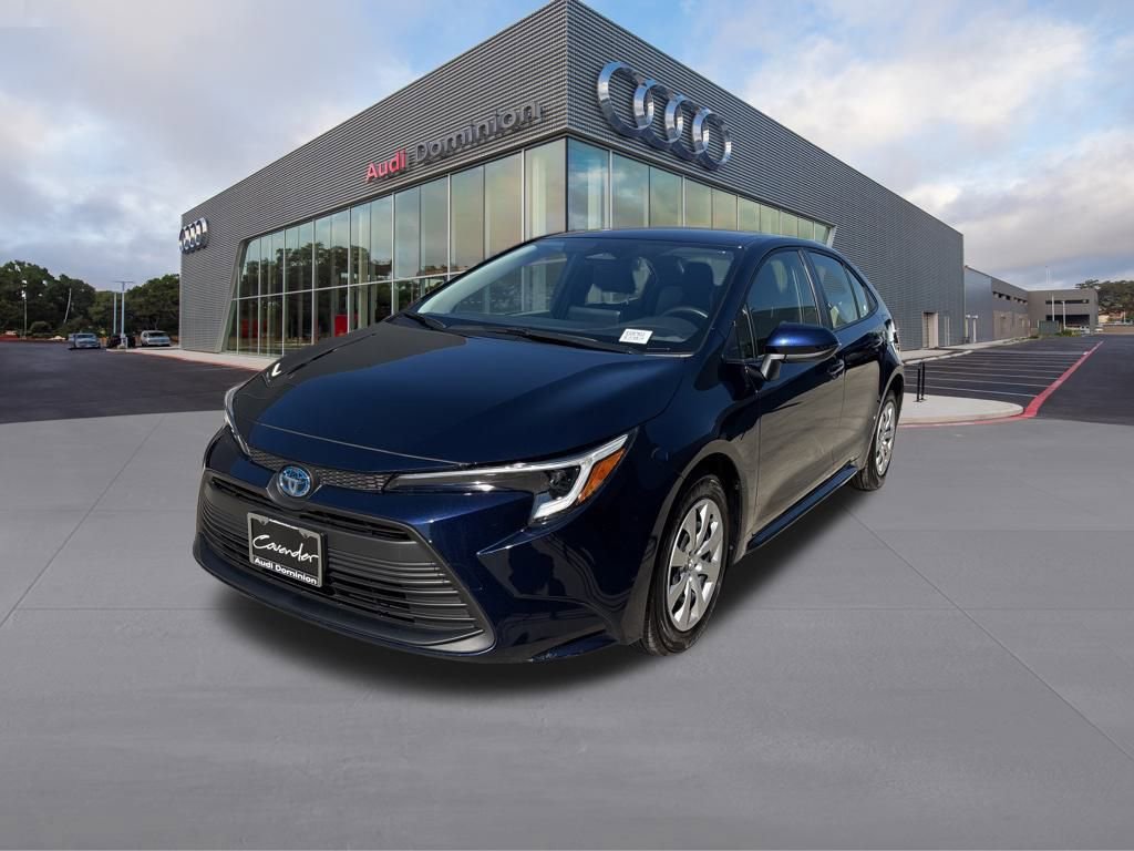 Used 2025 Toyota Corolla LE