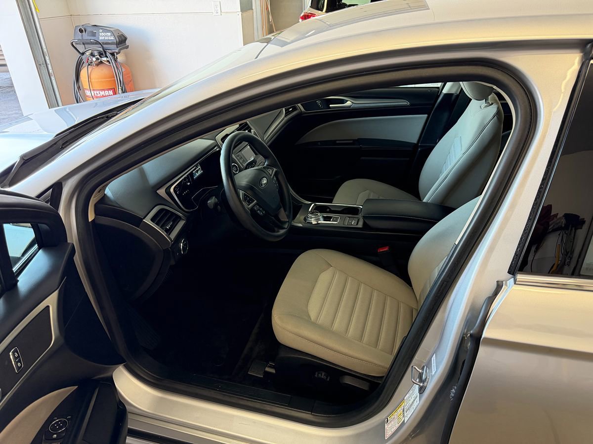 Used 2018 Ford Fusion S FWD image 4
