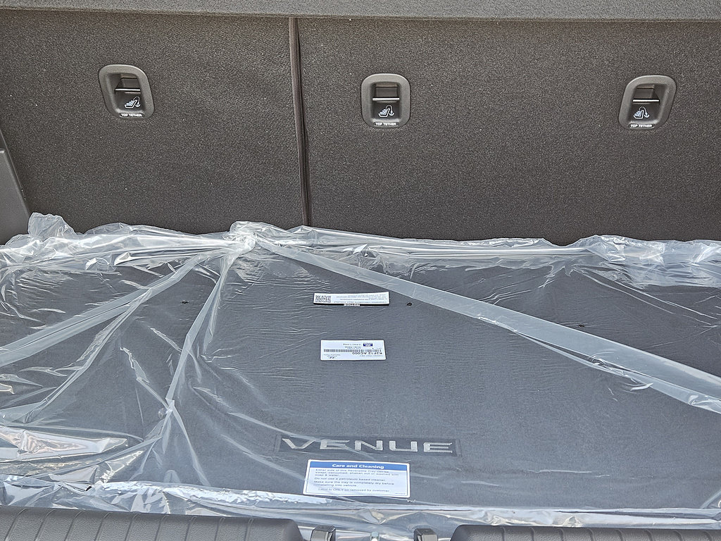 New 2026 Hyundai Venue SEL FWD image 32