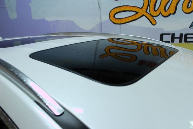 Used 2021 Buick Enclave Essence image 5