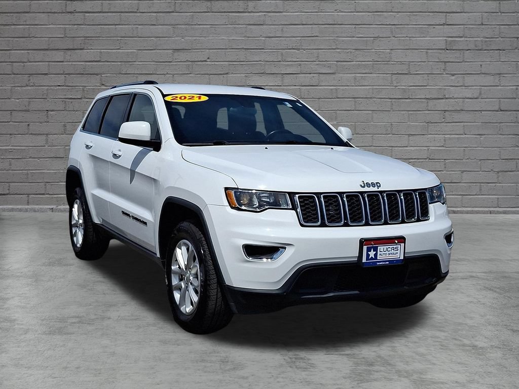 Used 2021 Jeep Grand Cherokee Laredo AWD/4WD image 2