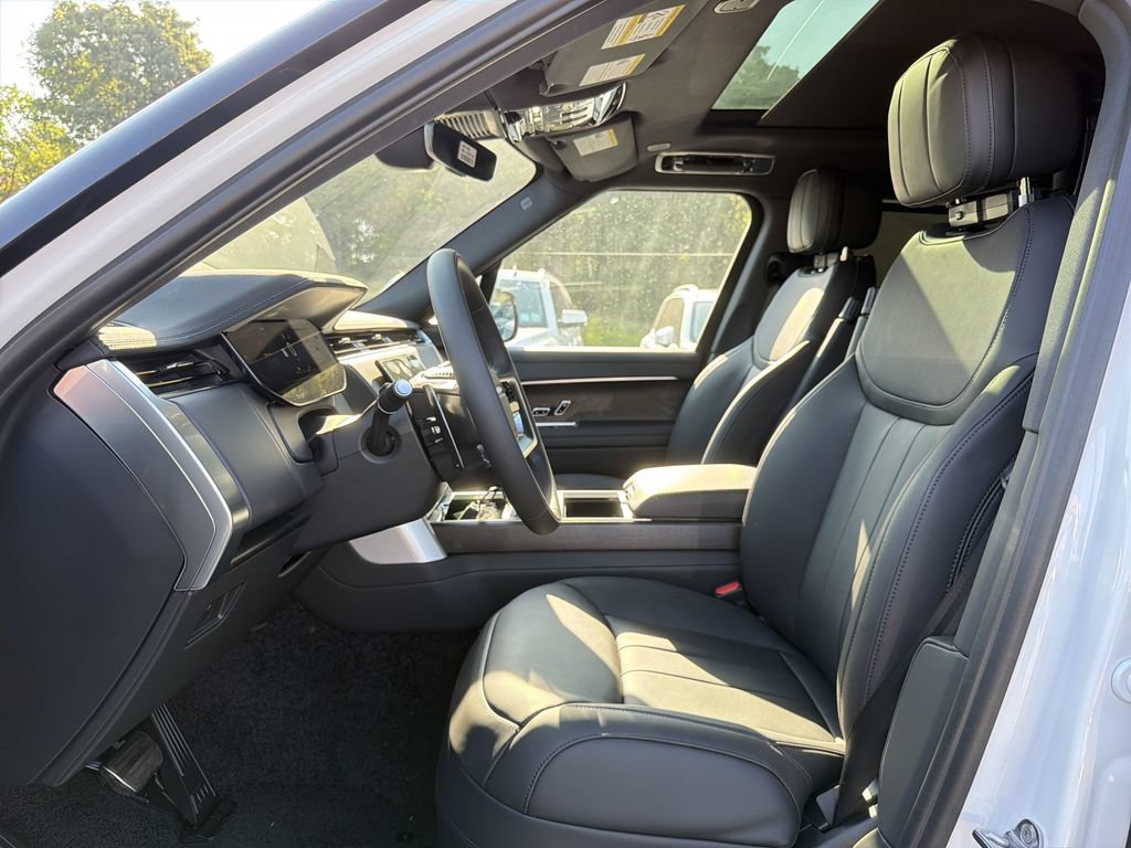 New 2026 Land Rover Range Rover Long Wheelbase SE AWD/4WD image 3