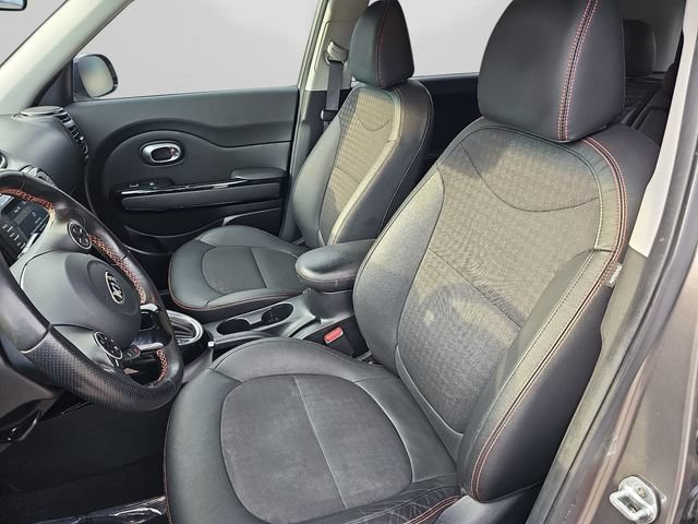 Used 2018 Kia Soul ! w/ Tech Package FWD image 12