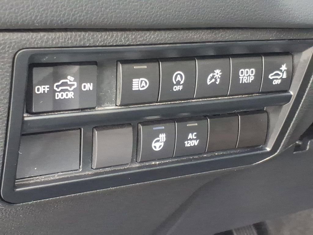 Used 2023 Toyota Tundra Limited AWD/4WD image 20