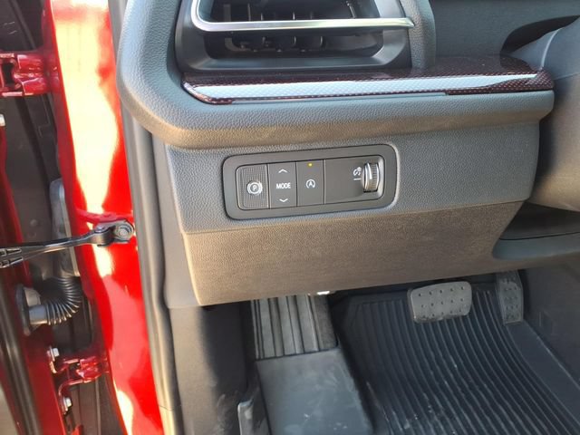 New 2027 Chevrolet Traverse RS w/ LPO, Floor Liner Package FWD image 13