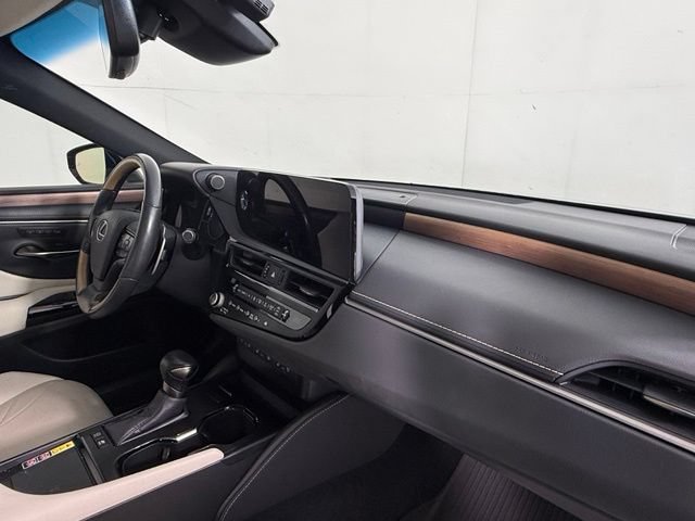Used 2025 Lexus ES 300h w/ Technology Package FWD image 32