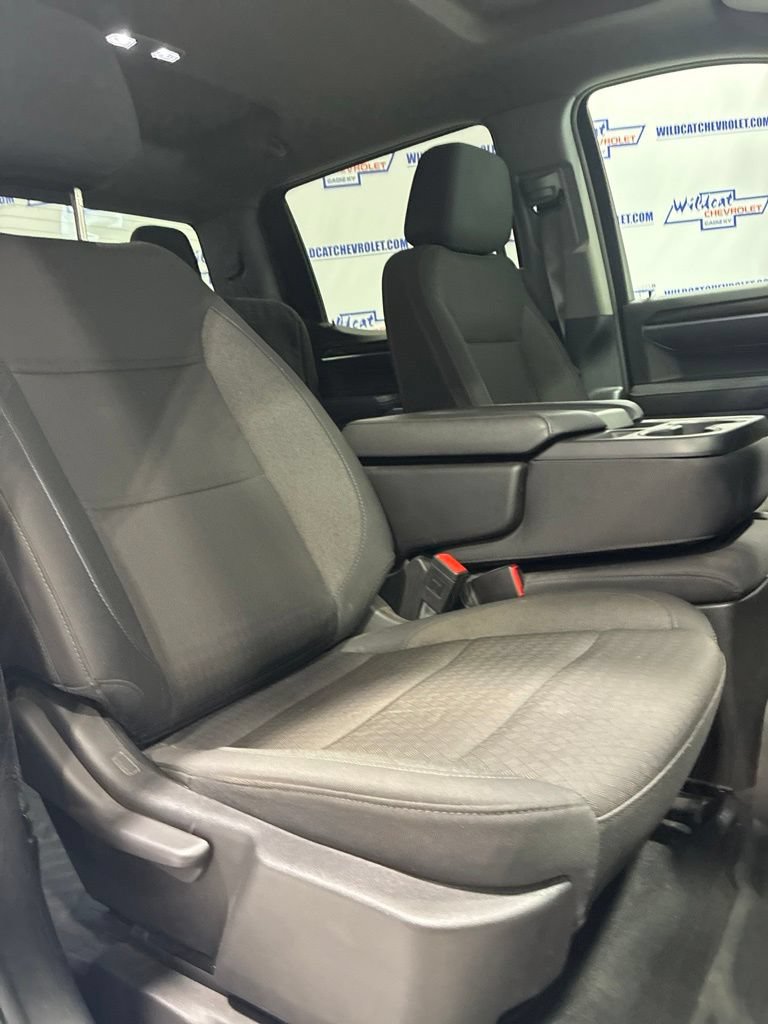 Used 2025 Chevrolet Silverado 1500 LT AWD/4WD image 38