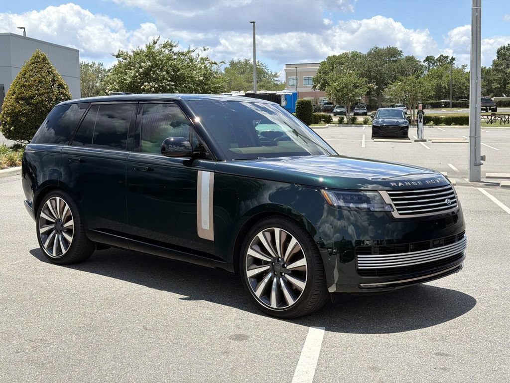 Used 2026 Land Rover Range Rover SV AWD/4WD image 7