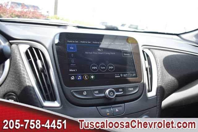 Used 2025 Chevrolet Malibu RS FWD image 31