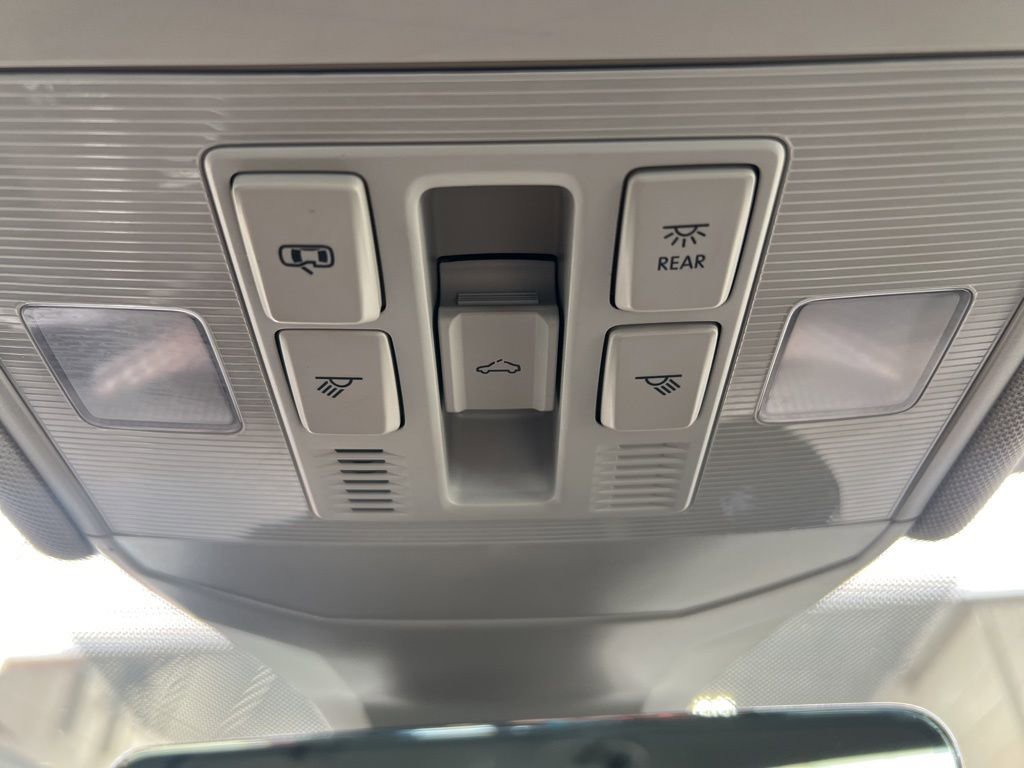 Certified 2024 Volkswagen Jetta SEL FWD image 45
