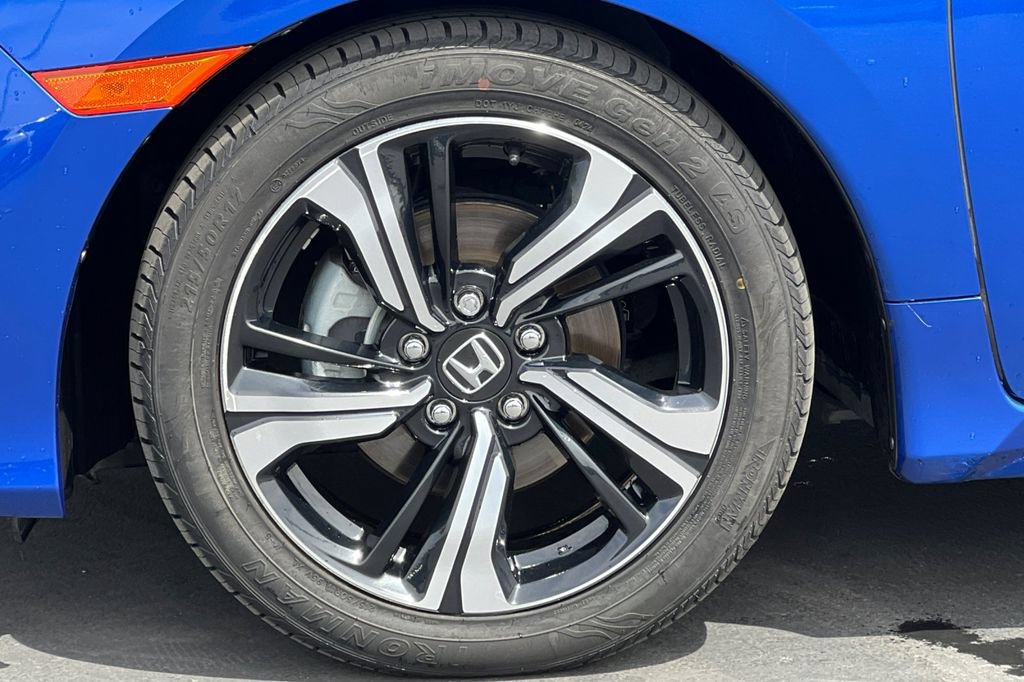 Used 2018 Honda Civic Touring image 25