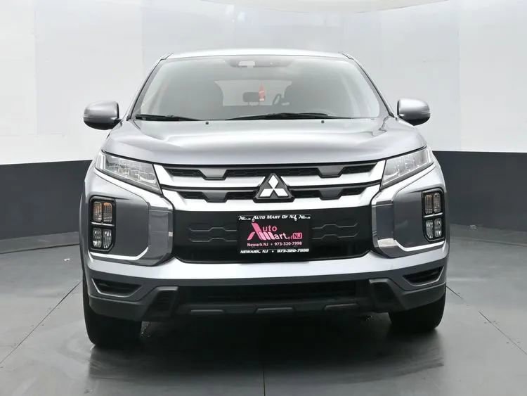 Used 2024 Mitsubishi Outlander Sport SE image 3