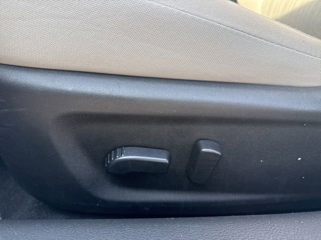 Used 2025 Nissan Altima 2.5 SV FWD image 13