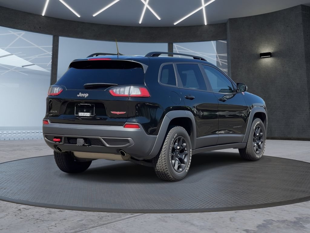 Used 2022 Jeep Cherokee Trailhawk w/ Premium Leather Package AWD/4WD image 4
