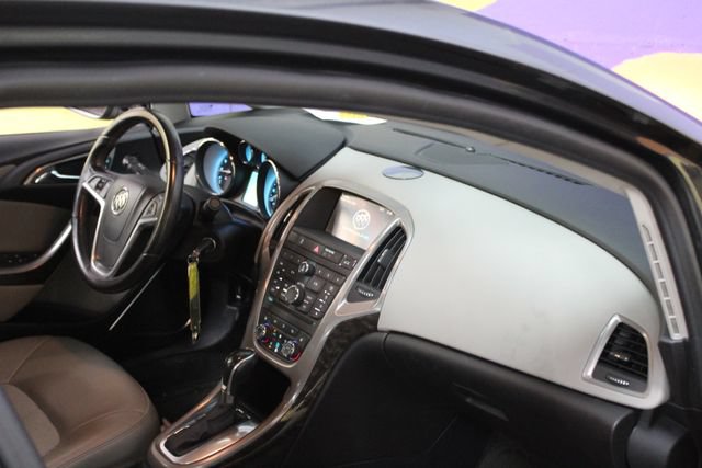 Used 2017 Buick Verano Convenience FWD image 12