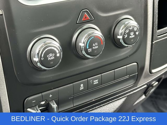 Used 2016 RAM 1500 Express RWD image 4