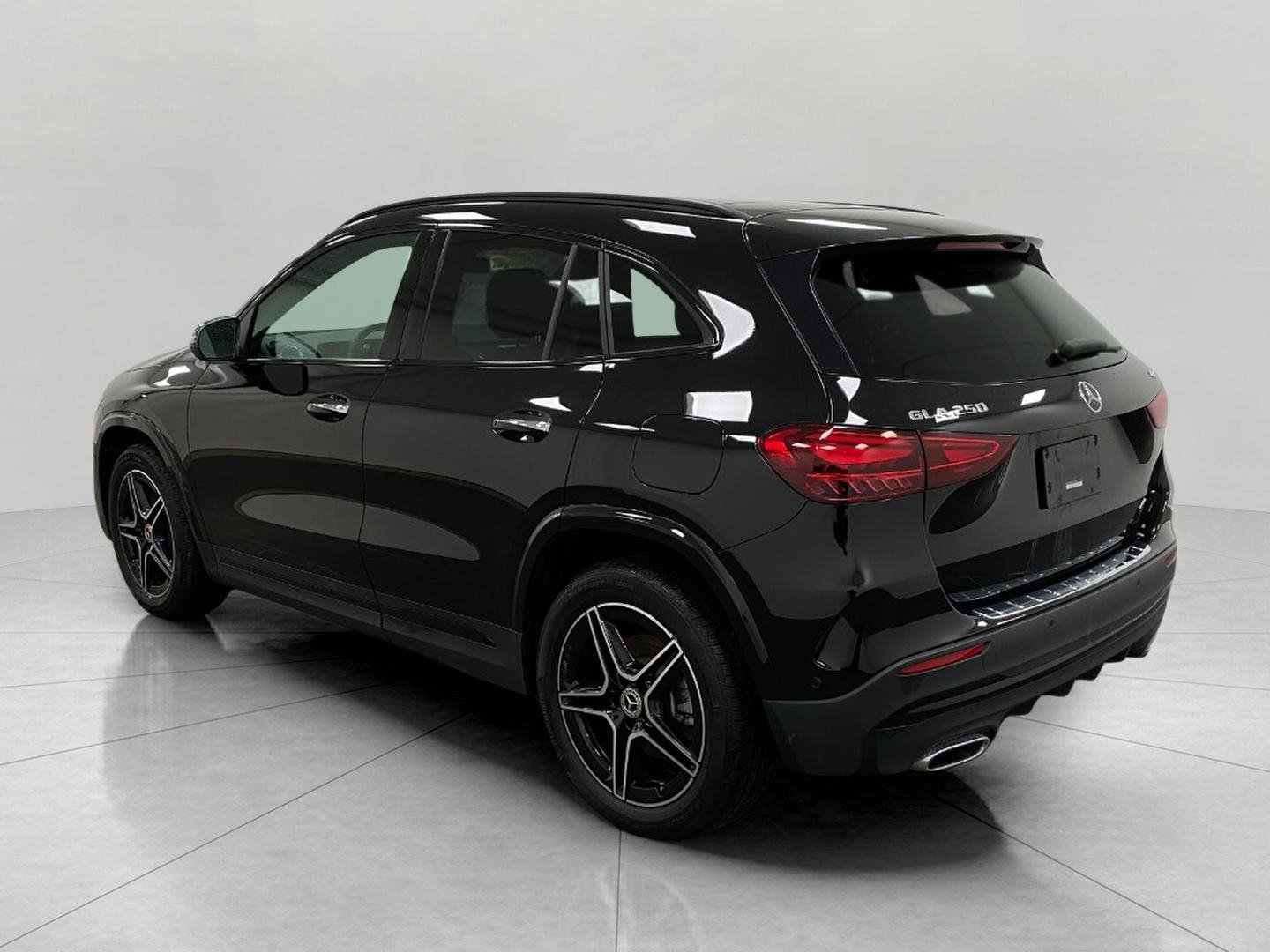 Certified 2026 Mercedes-Benz GLA 250 4MATIC image 7