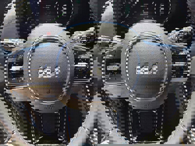 New 2026 Kia Carnival SX image 12