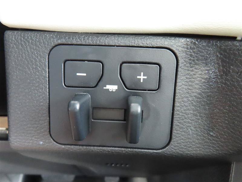 Used 2023 Toyota Sequoia Capstone AWD/4WD image 27