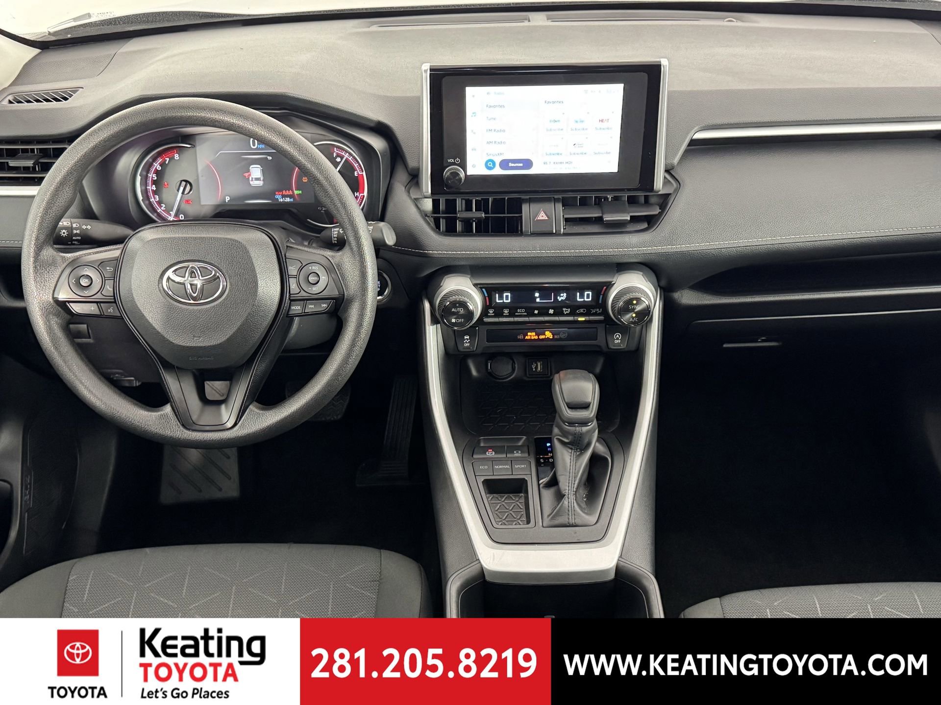 Used 2025 Toyota RAV4 XLE image 22