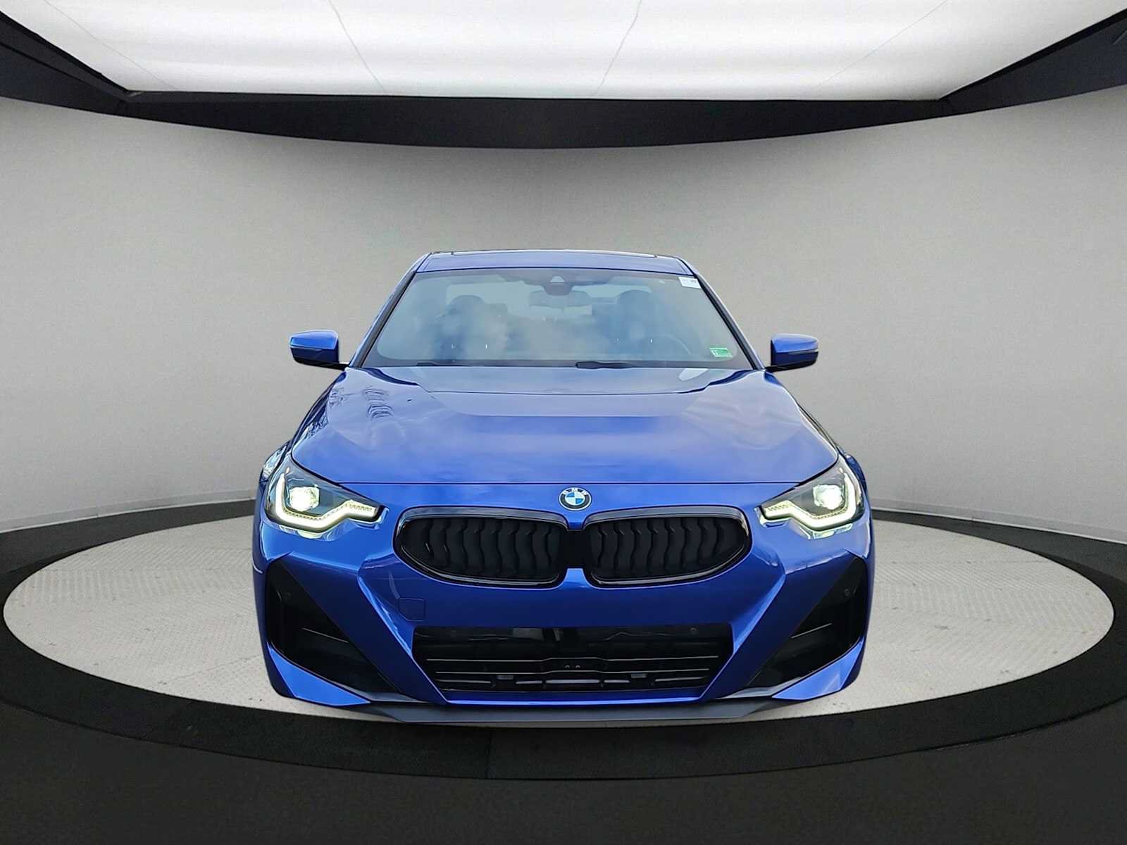 Used 2026 BMW 230i xDrive Coupe w/ Premium Package AWD/4WD image 3