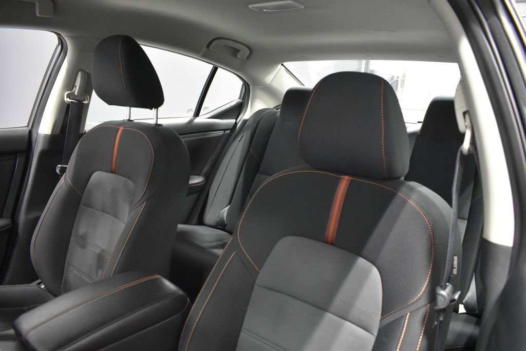 Used 2023 Nissan Sentra SR w/ Electronics Package image 16