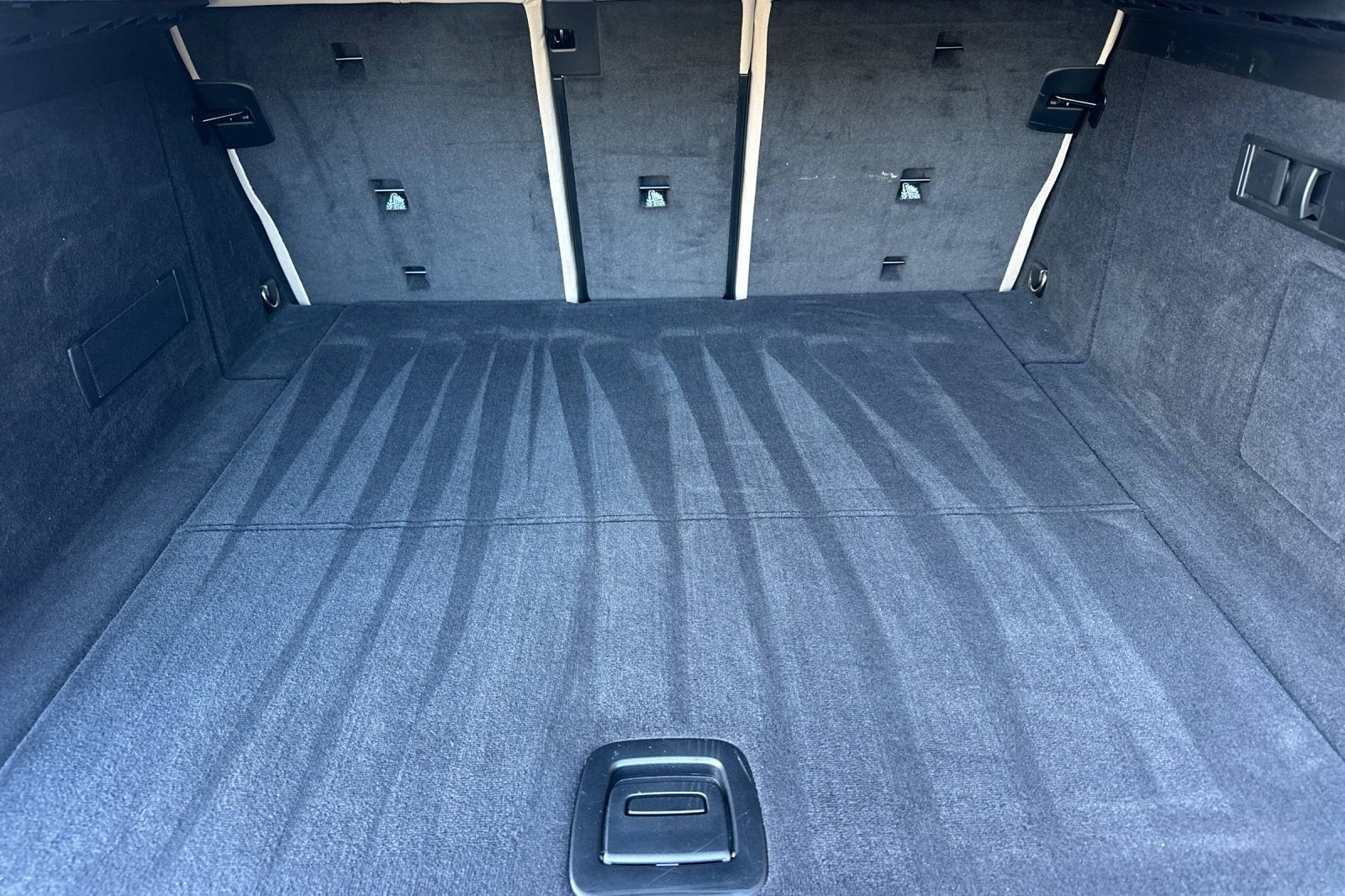 Certified 2024 BMW iX xDrive50 w/ Convenience Package image 19