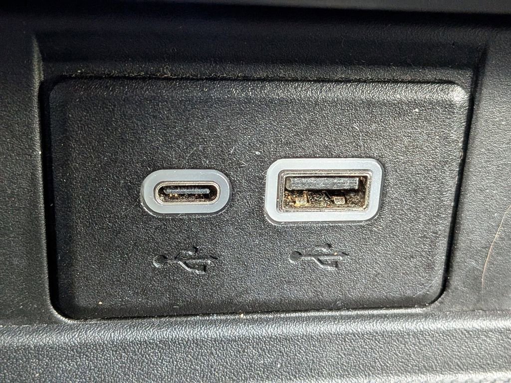 Used 2024 Chevrolet Tahoe Premier image 24