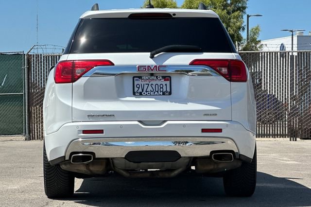 Used 2017 GMC Acadia Denali w/ Technology Package AWD/4WD image 5