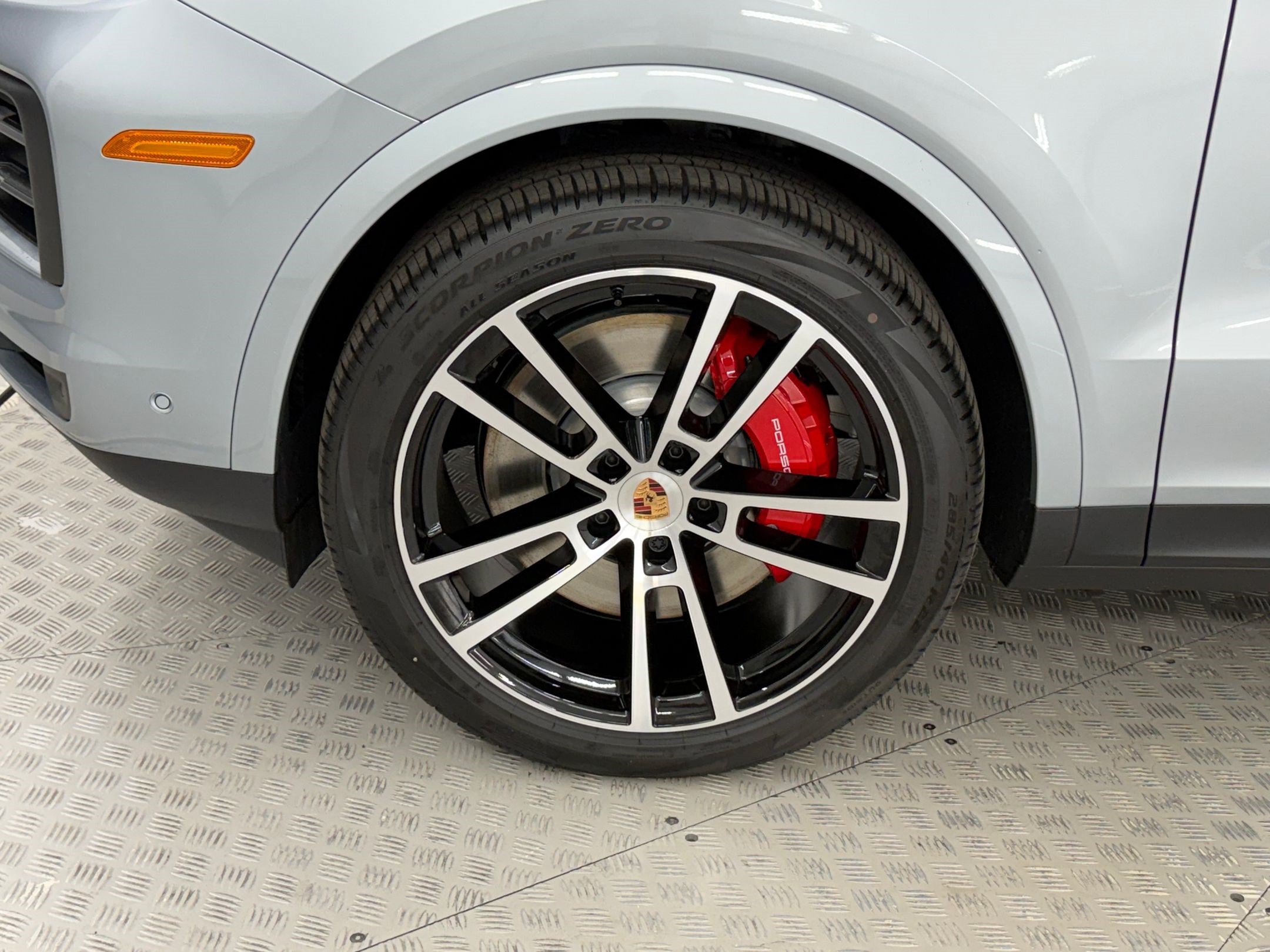 New 2026 Porsche Cayenne S AWD/4WD image 13