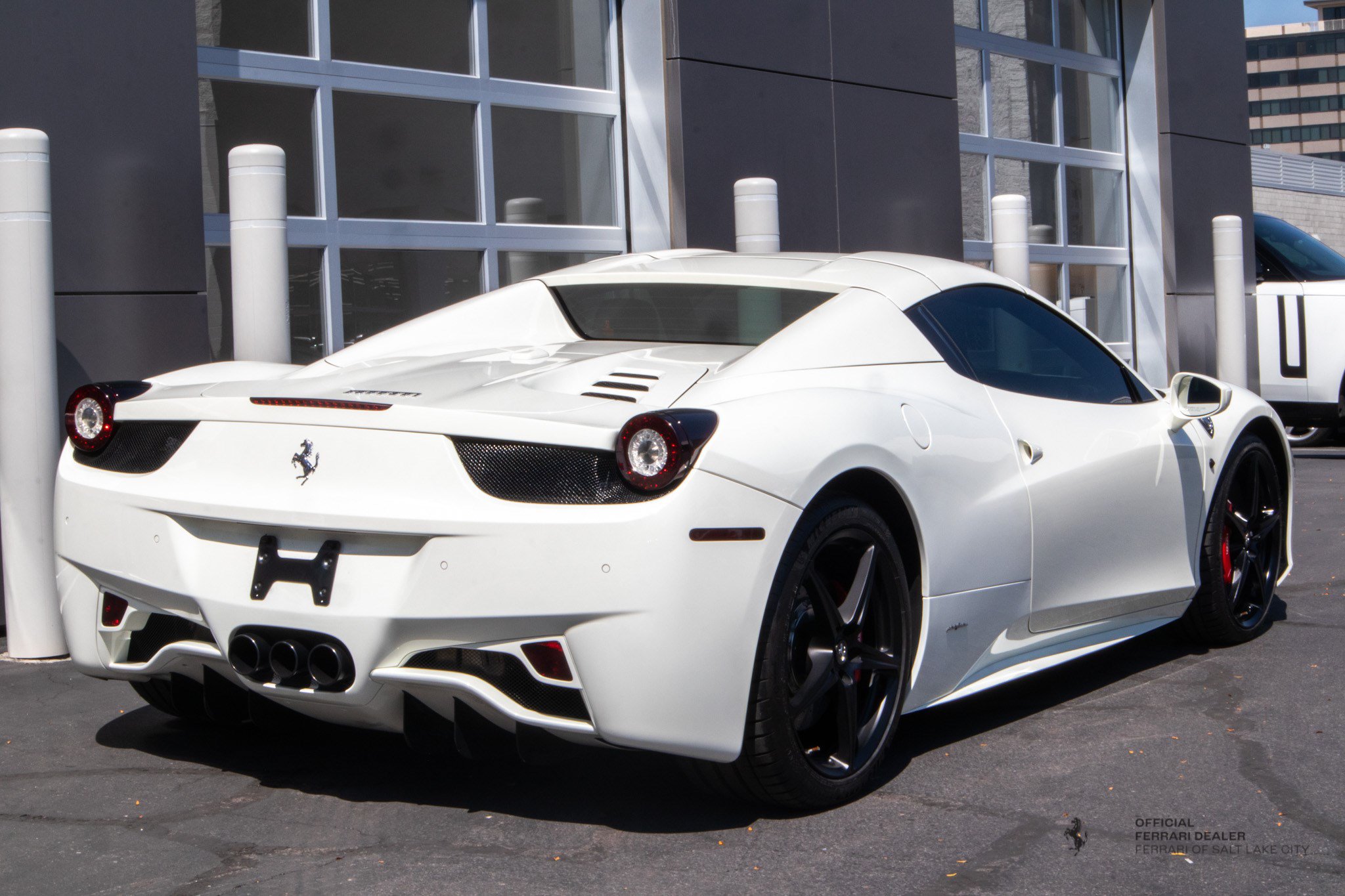 Used 2013 Ferrari 458 Spider RWD image 7
