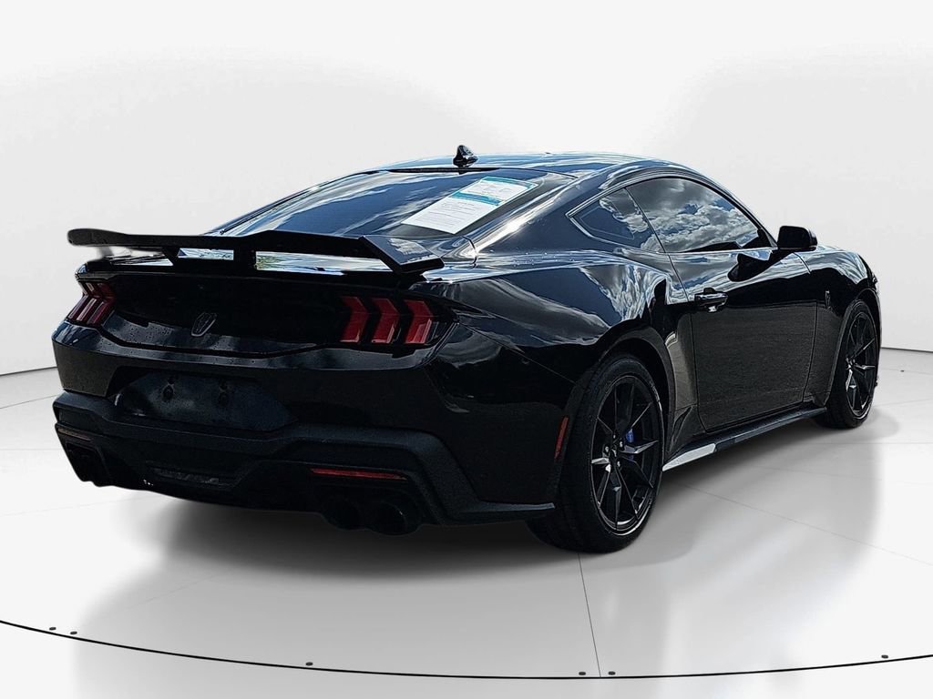 Used 2024 Ford Mustang Dark Horse image 5