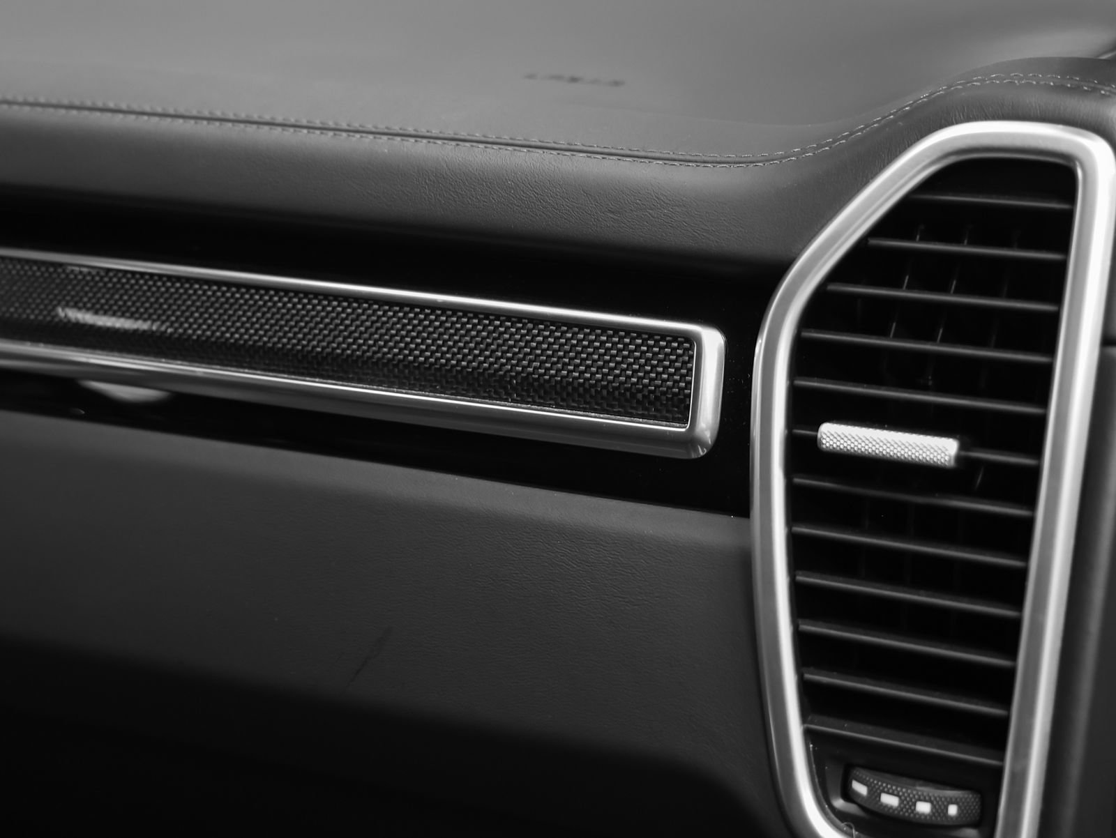 Certified 2021 Porsche Cayenne Turbo image 29