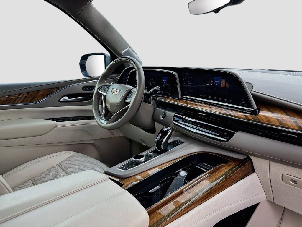 Certified 2023 Cadillac Escalade Sport Platinum w/ LPO, Floor Liner Package AWD/4WD image 33