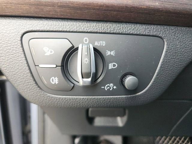 Used 2023 Audi Q5 2.0T Premium w/ Convenience Package image 33